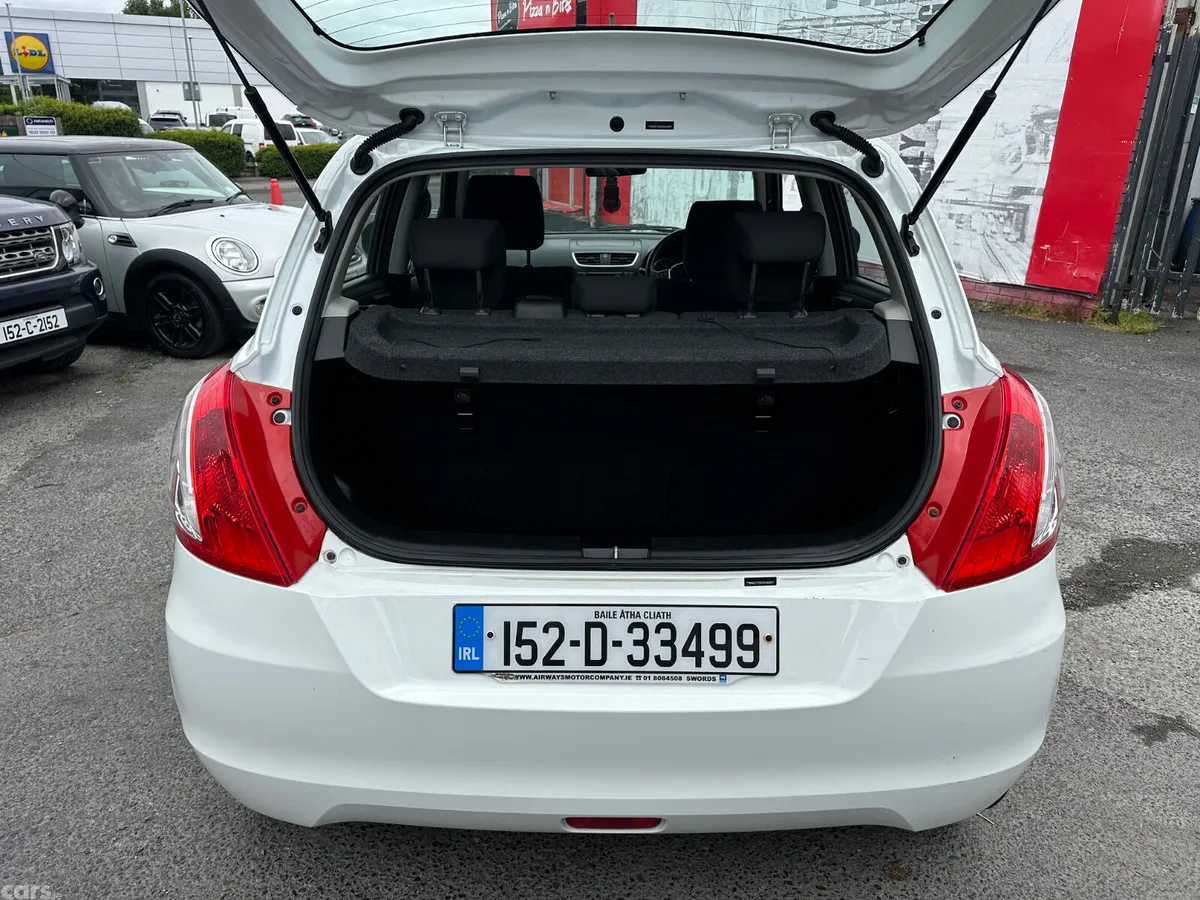Suzuki Swift Hatchback, Petrol, 2015, White