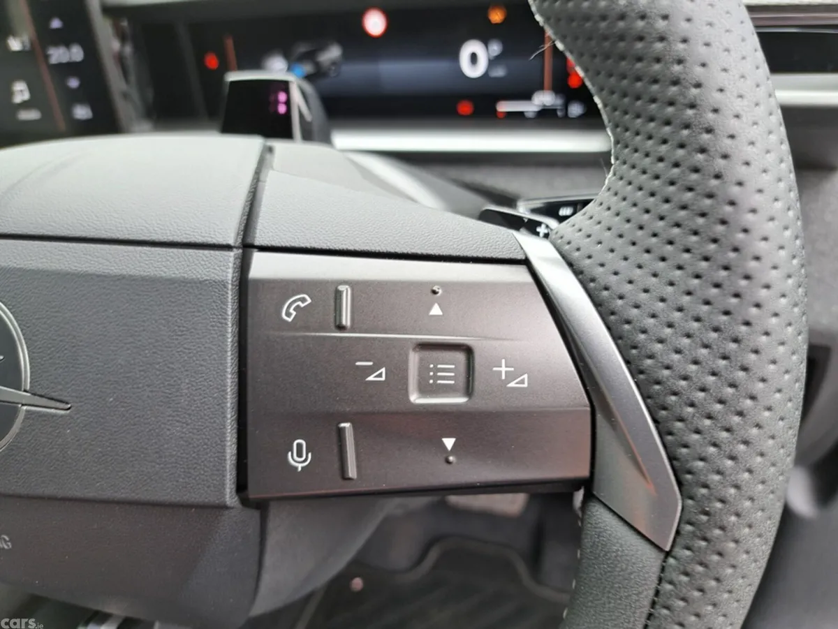 Opel Grandland SUV, Petrol Hybrid, 2027, Grey
