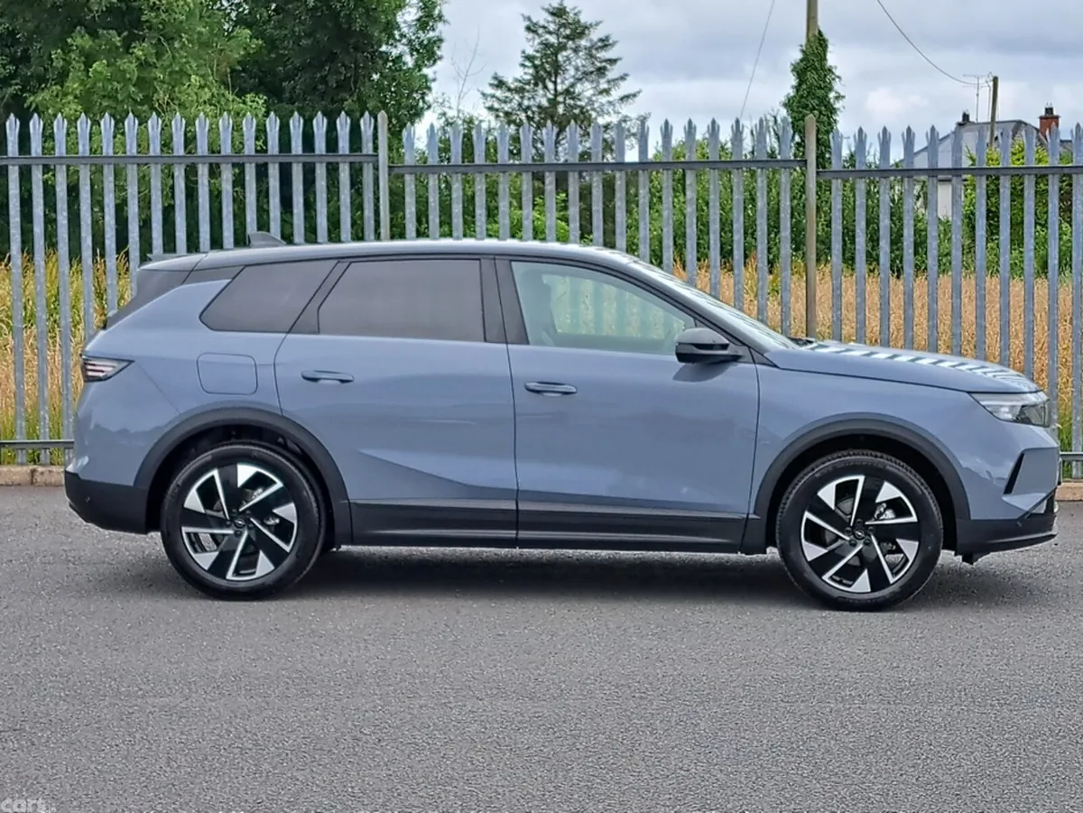 Opel Grandland SUV, Petrol Hybrid, 2027, Grey