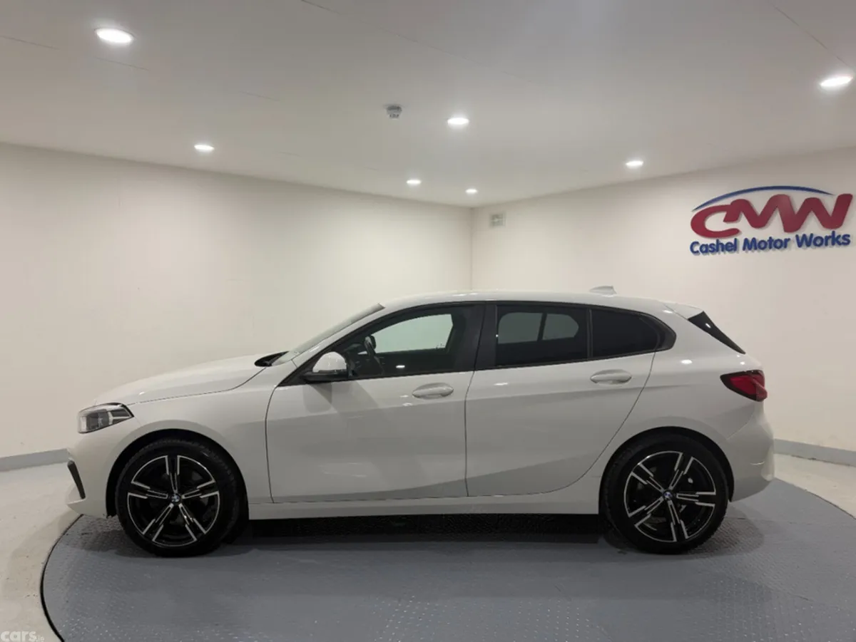 BMW 1-Series Hatchback, Diesel, 2022, White