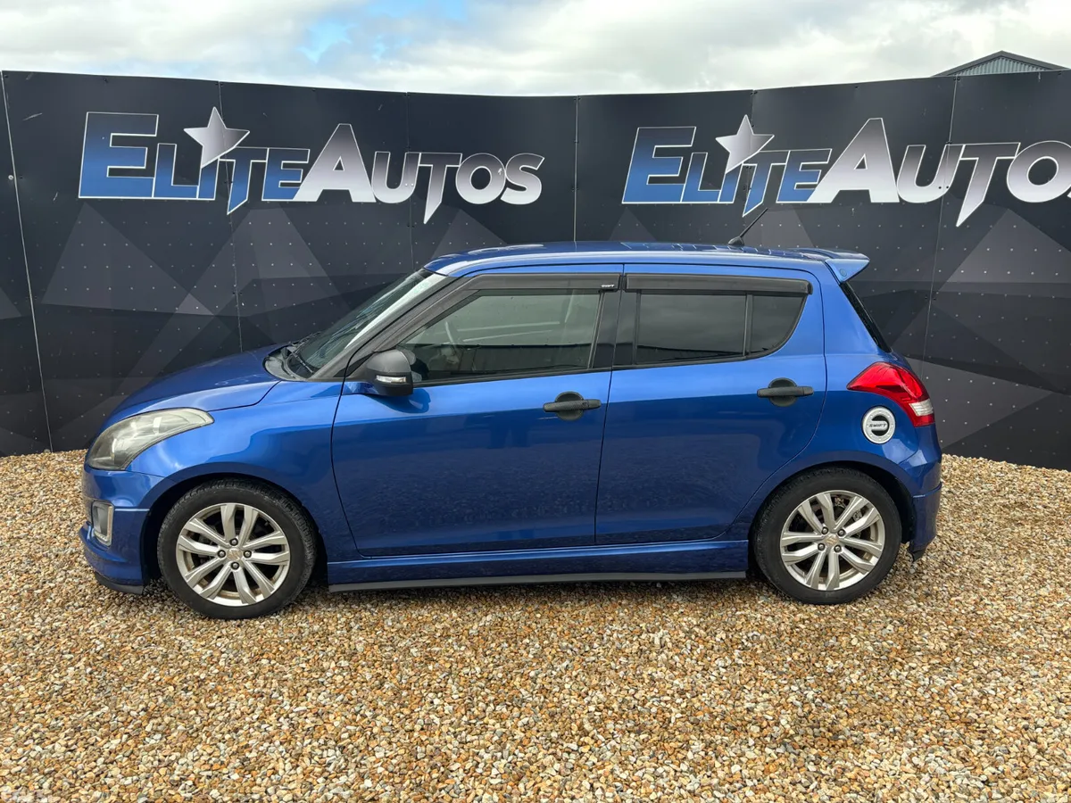 Suzuki Swift Hatchback, Petrol, 2015, Blue