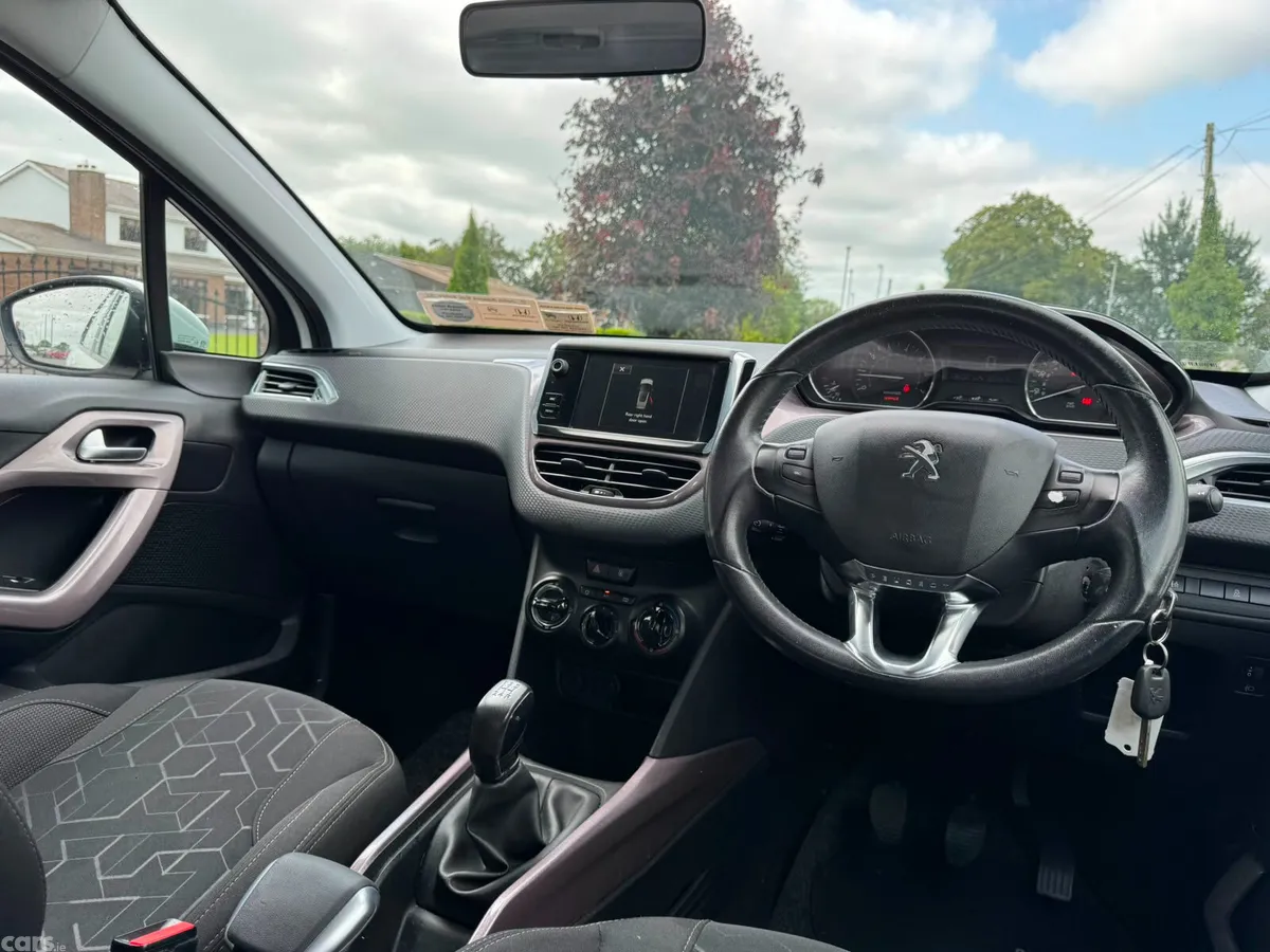 Peugeot 2008 SUV, Petrol, 2015, White