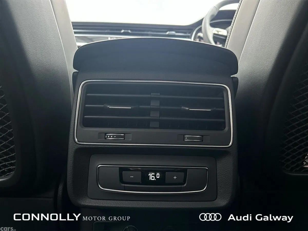 Audi Q7 SUV, Petrol Plug-in Hybrid, 2027, Blue