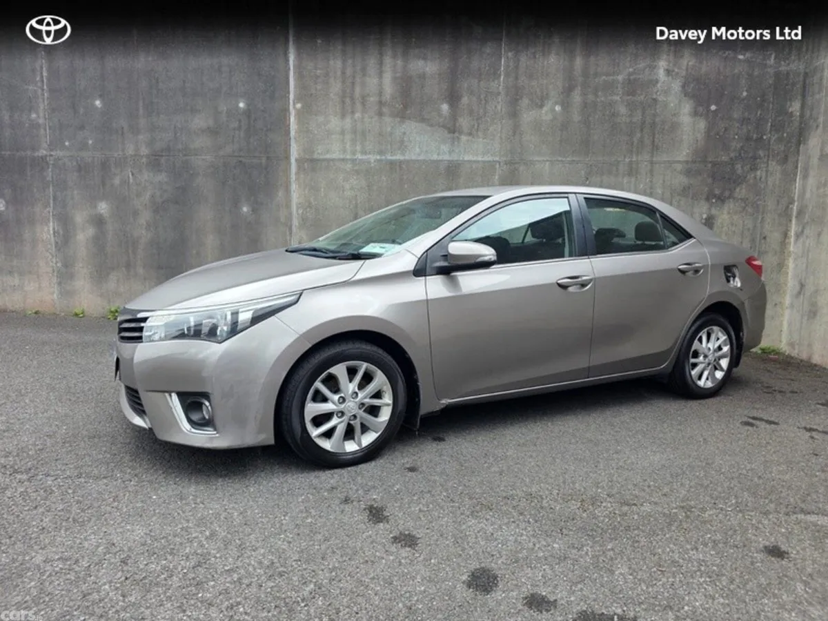 Toyota Corolla Saloon, Diesel, 2016, Bronze