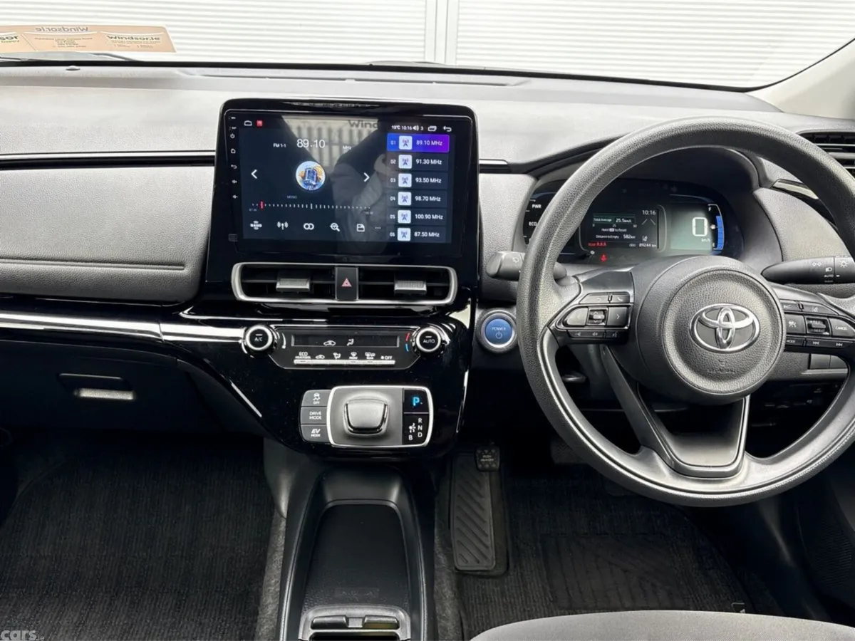 Toyota Aqua Hatchback, Petrol Hybrid, 2022, Silver