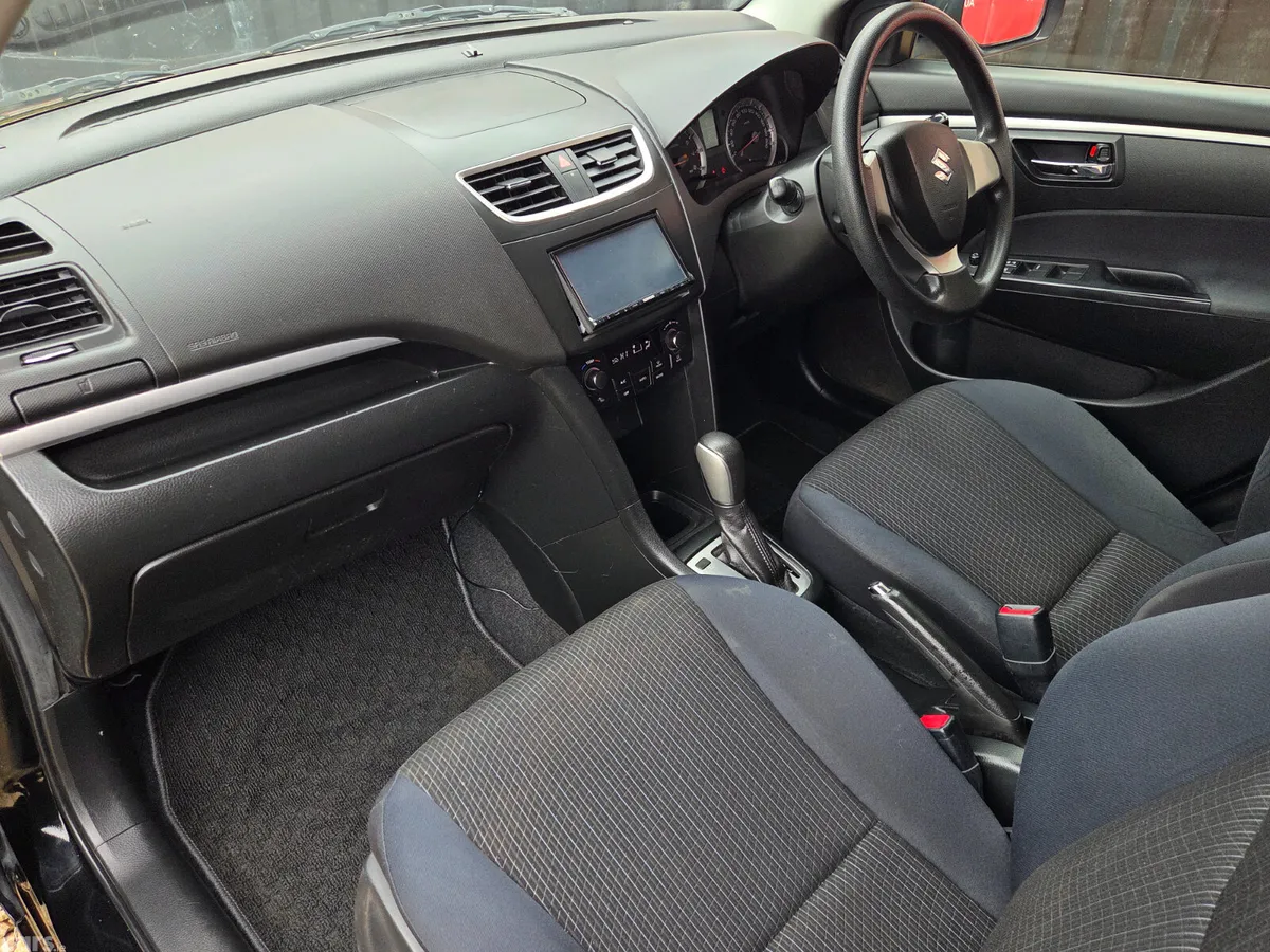 Suzuki Swift Hatchback, Petrol, 2015, Black