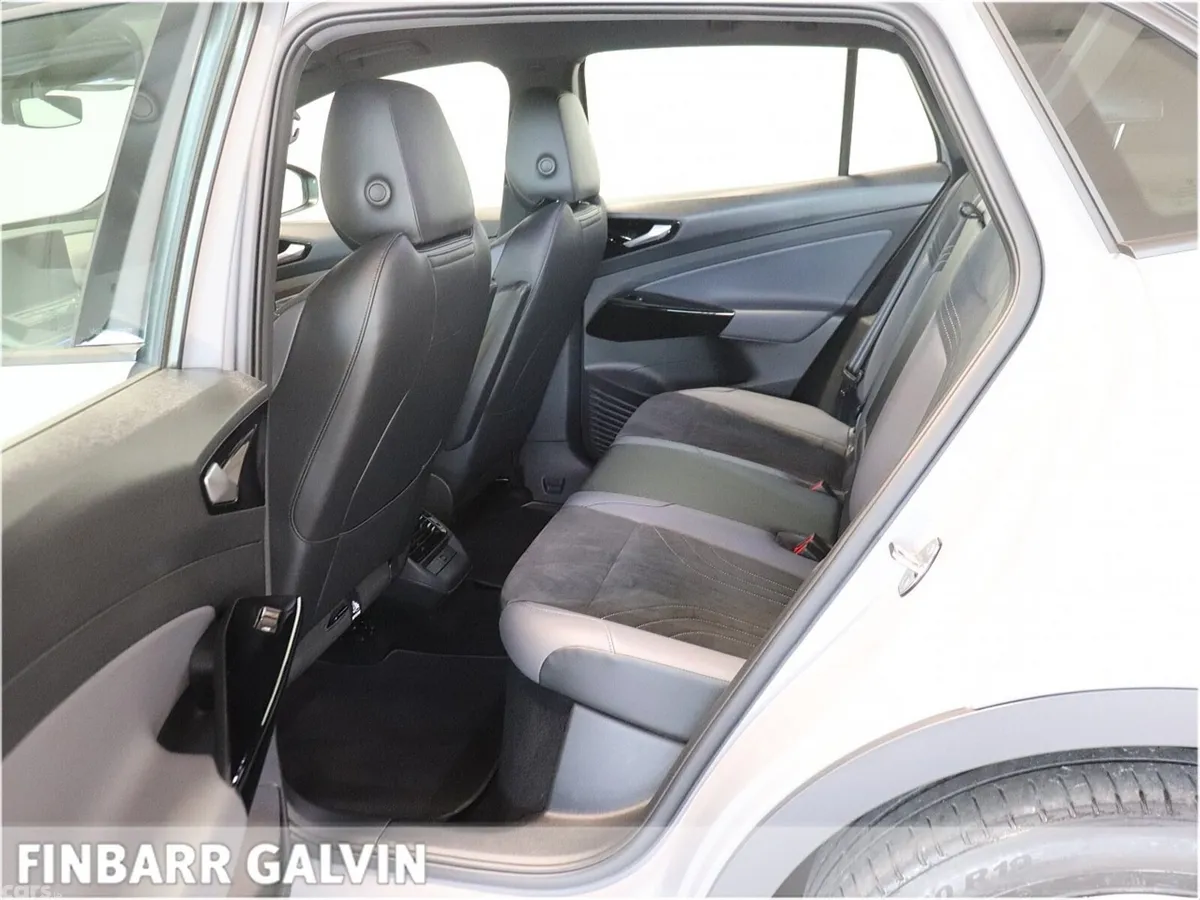 Volkswagen ID.4 Estate, Electric, 2023, Grey