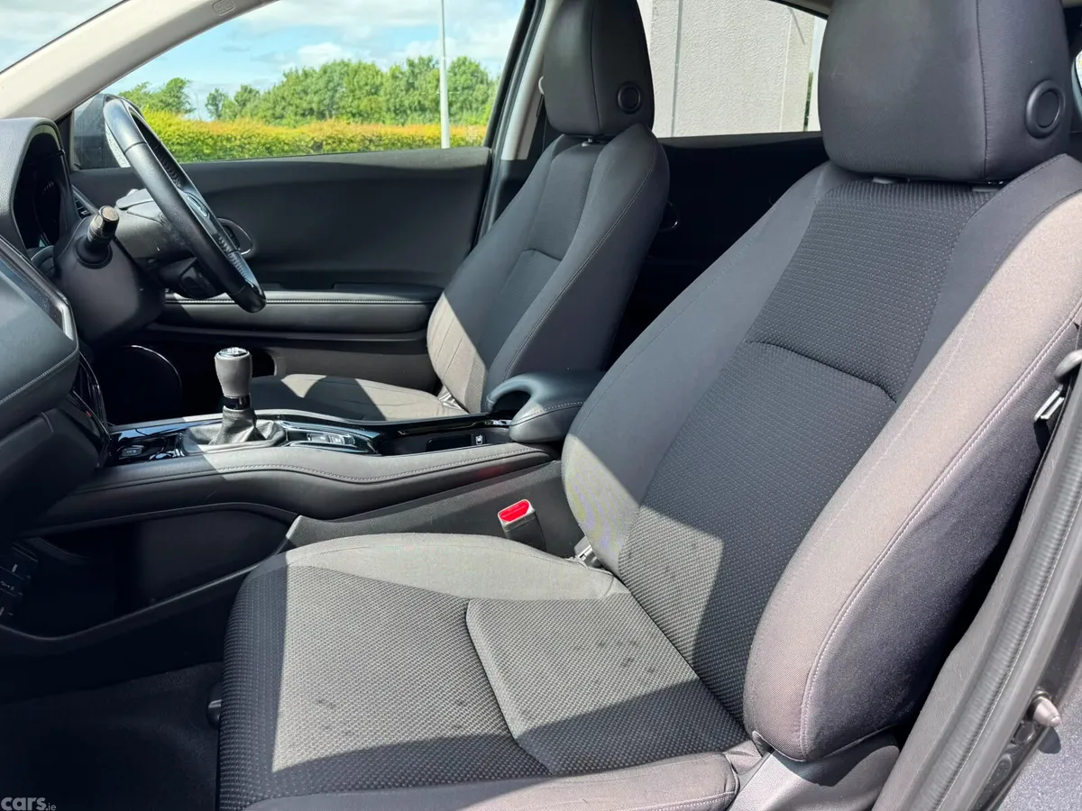 Honda HR-V SUV, Petrol, 2021, Grey