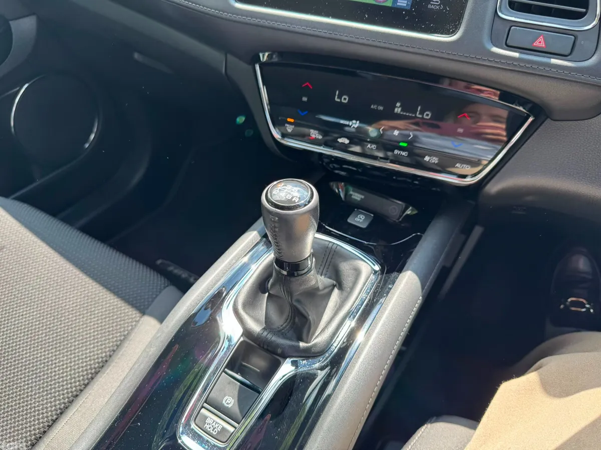 Honda HR-V SUV, Petrol, 2021, Grey