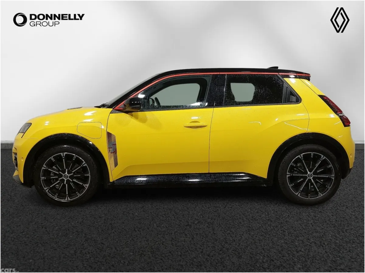 Renault 5 Hatchback, Electric, 2026, Yellow