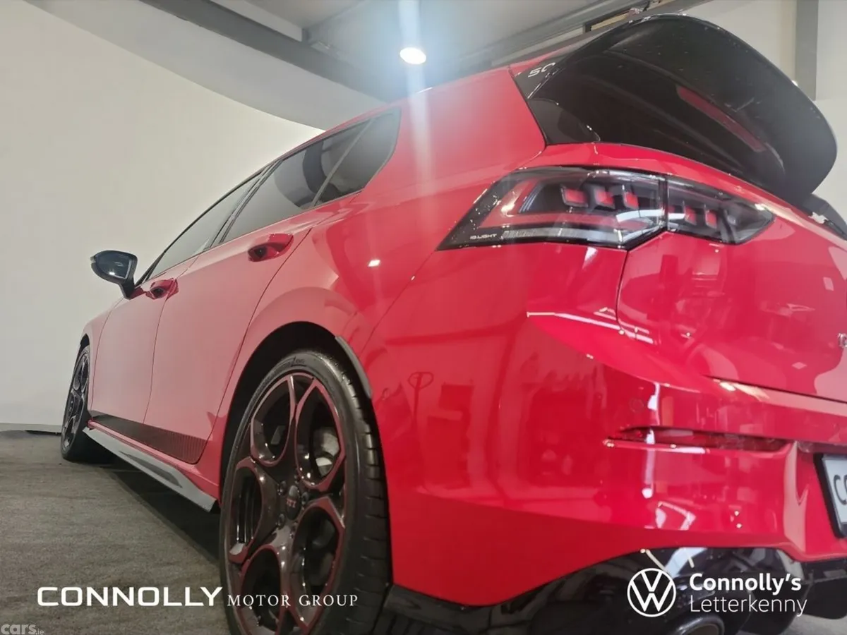 Volkswagen Golf Estate, Petrol, 2026, Red