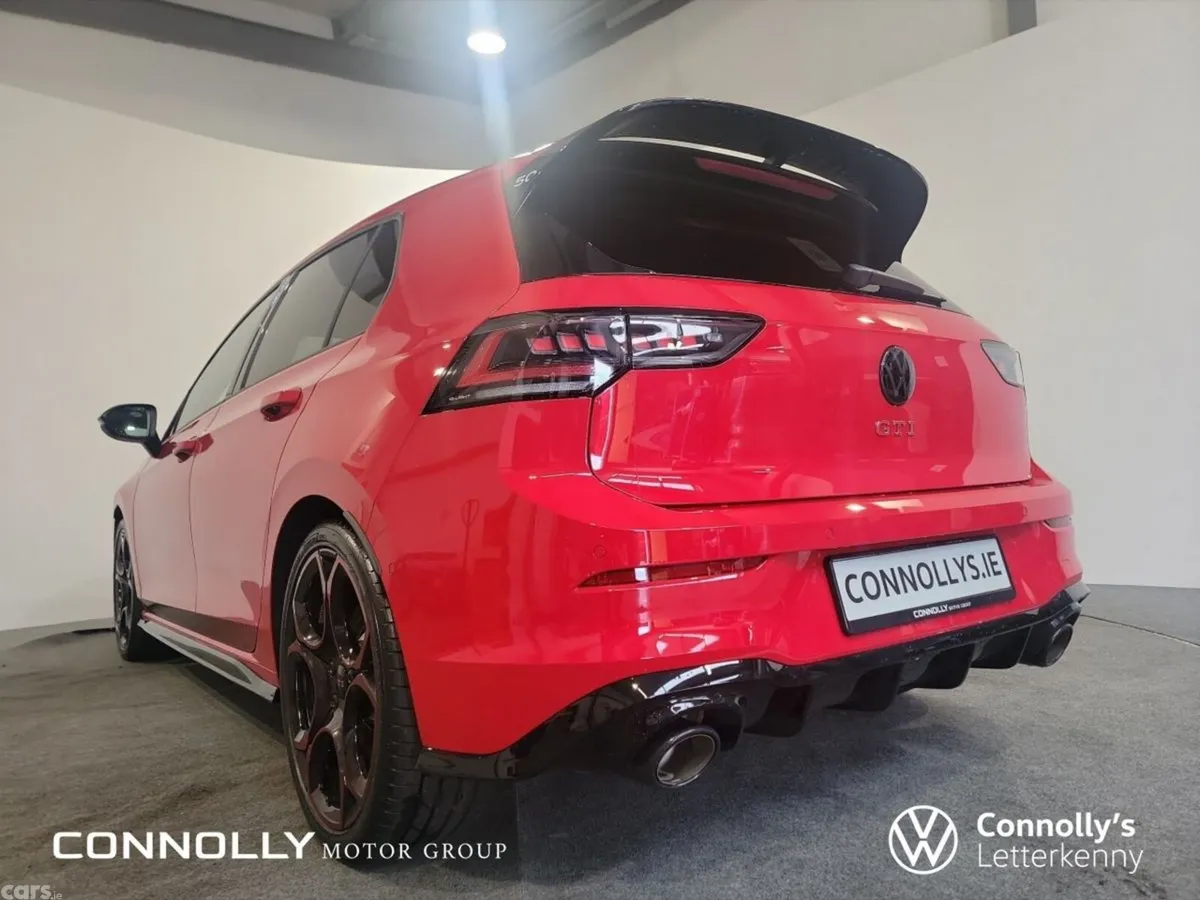 Volkswagen Golf Estate, Petrol, 2026, Red