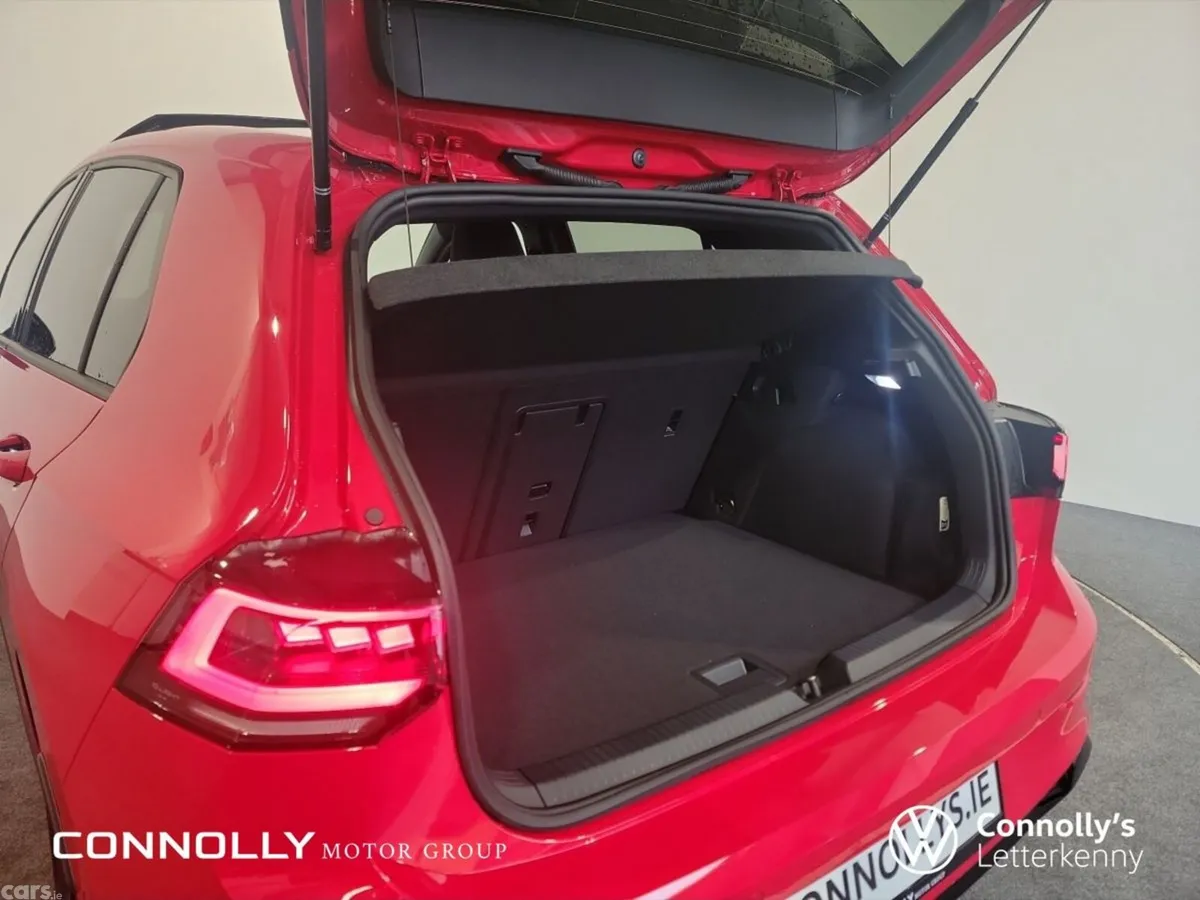 Volkswagen Golf Estate, Petrol, 2026, Red