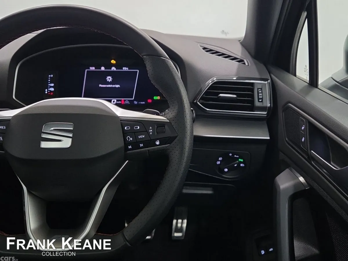 SEAT Tarraco Estate, Petrol, 2023, Green