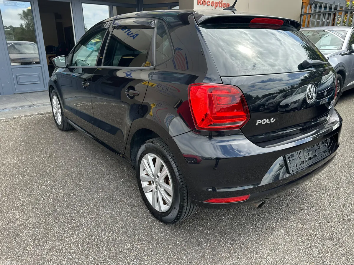 Volkswagen Polo Hatchback, Petrol, 2016, Black