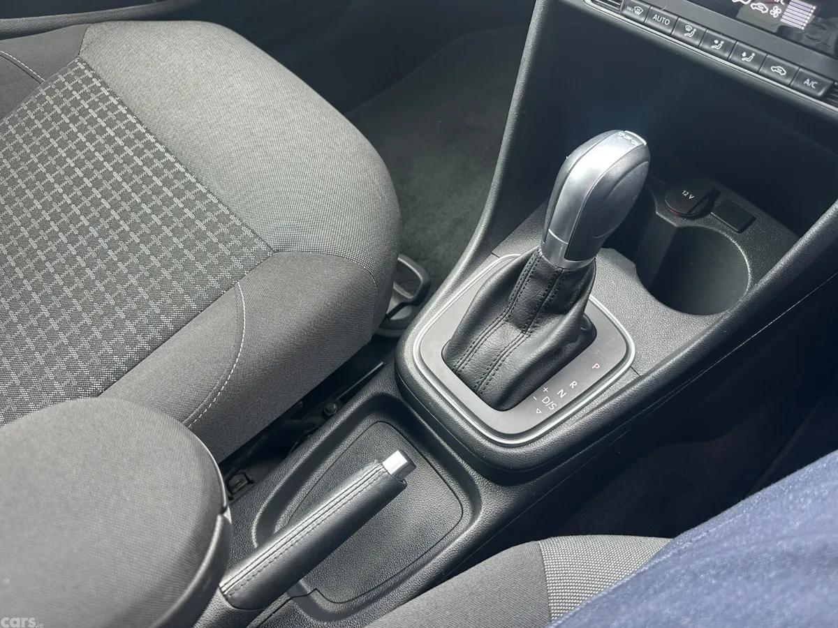 Volkswagen Polo Hatchback, Petrol, 2016, Black
