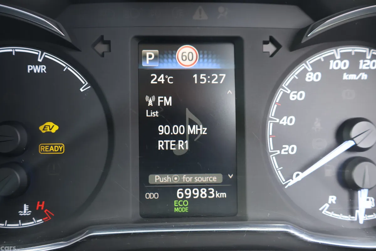 Toyota Yaris MPV, Petrol Hybrid, 2018, Grey