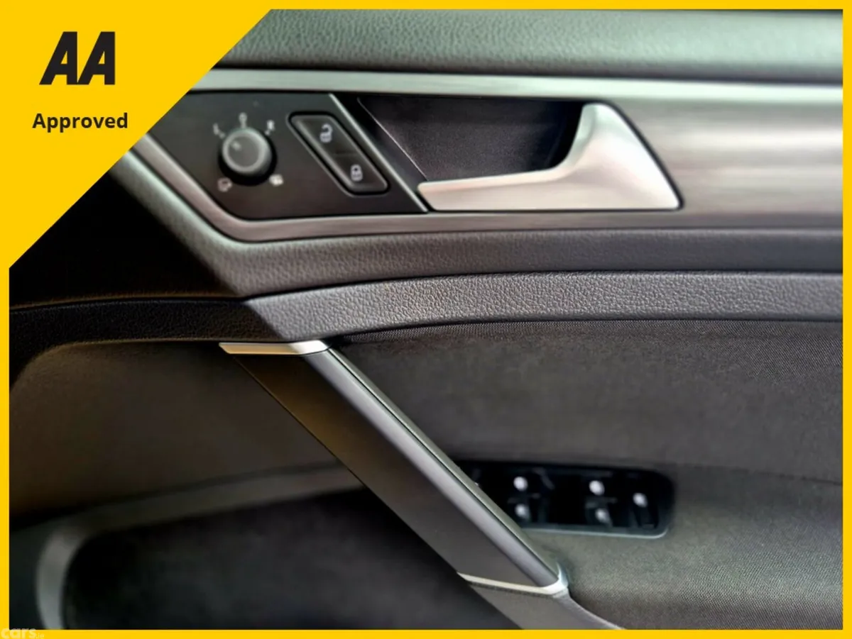 Volkswagen Golf Hatchback, Petrol, 2019, Gold