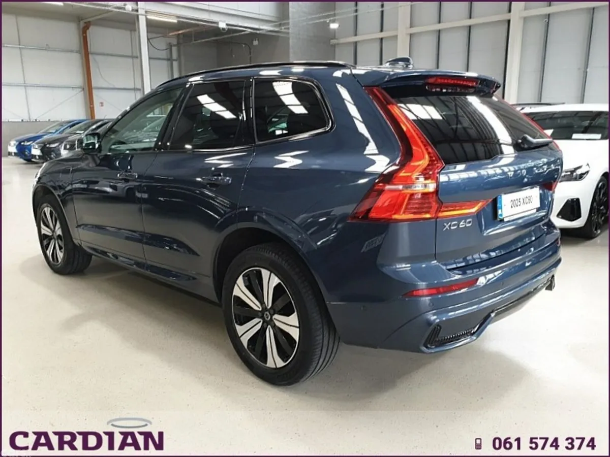 Volvo XC60 SUV, Petrol Hybrid, 2025, Blue