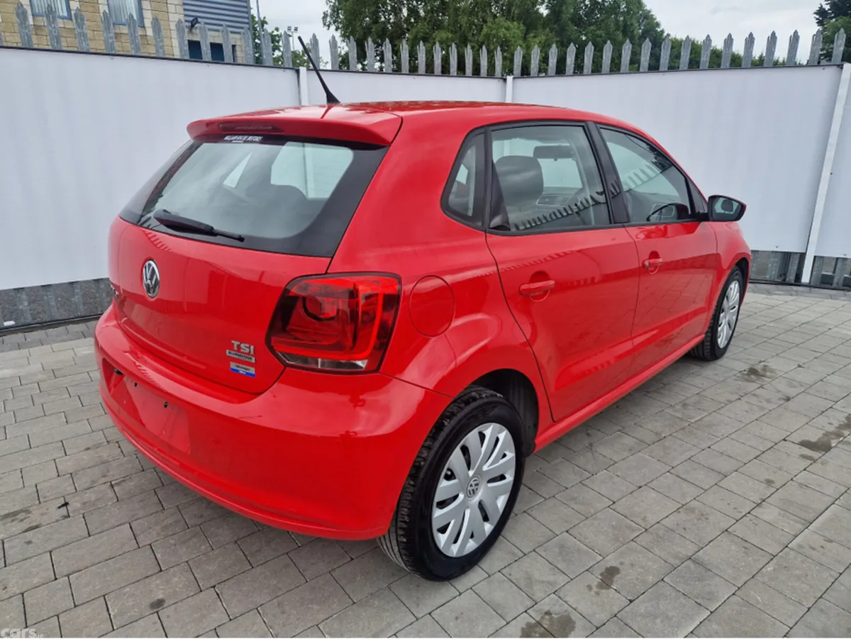 Volkswagen Polo Hatchback, Petrol, 2014, Red