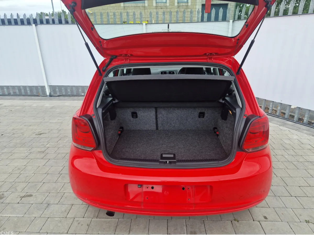 Volkswagen Polo Hatchback, Petrol, 2014, Red