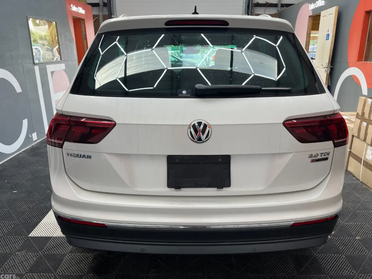 Volkswagen Tiguan SUV, Diesel, 2018, White