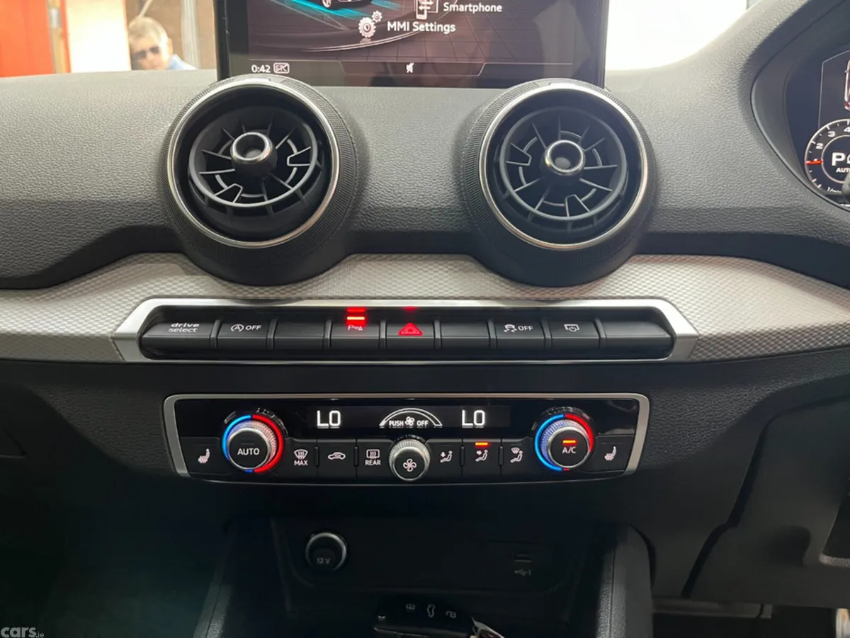 Audi Q2 SUV, Petrol, 2024, White