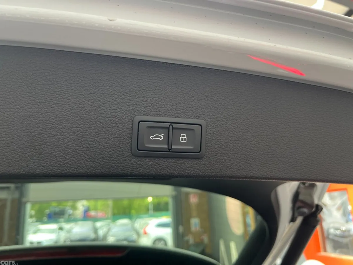 Audi Q2 SUV, Petrol, 2024, White