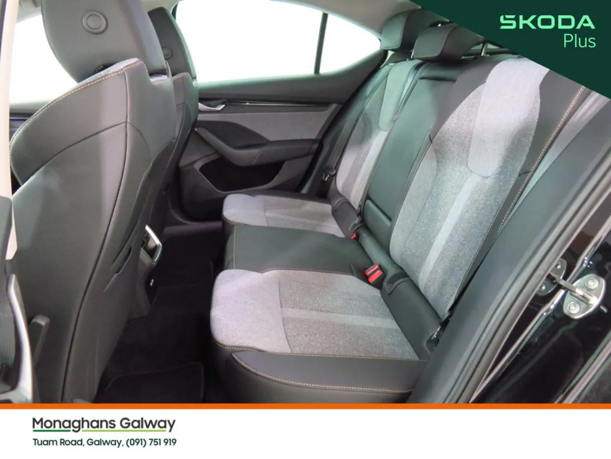 Skoda Octavia Hatchback, Diesel, 2026, Black