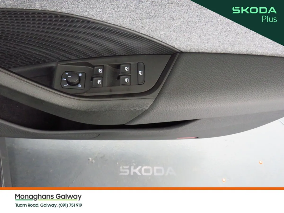 Skoda Octavia Hatchback, Diesel, 2026, Black