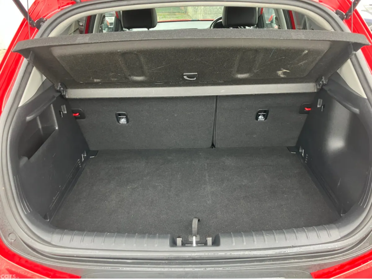 Kia Stonic Estate, Diesel, 2018, Red