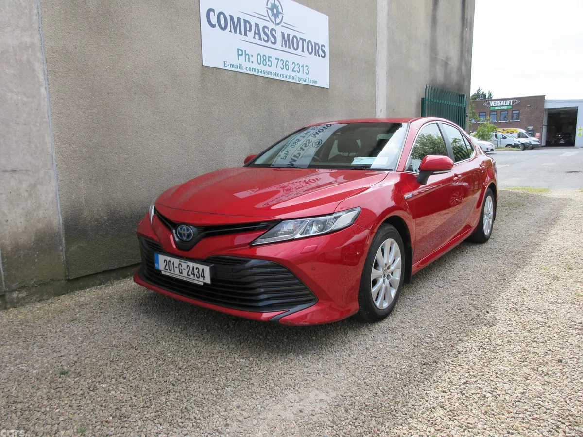 Toyota Camry Saloon, Petrol Hybrid, 2020, Red