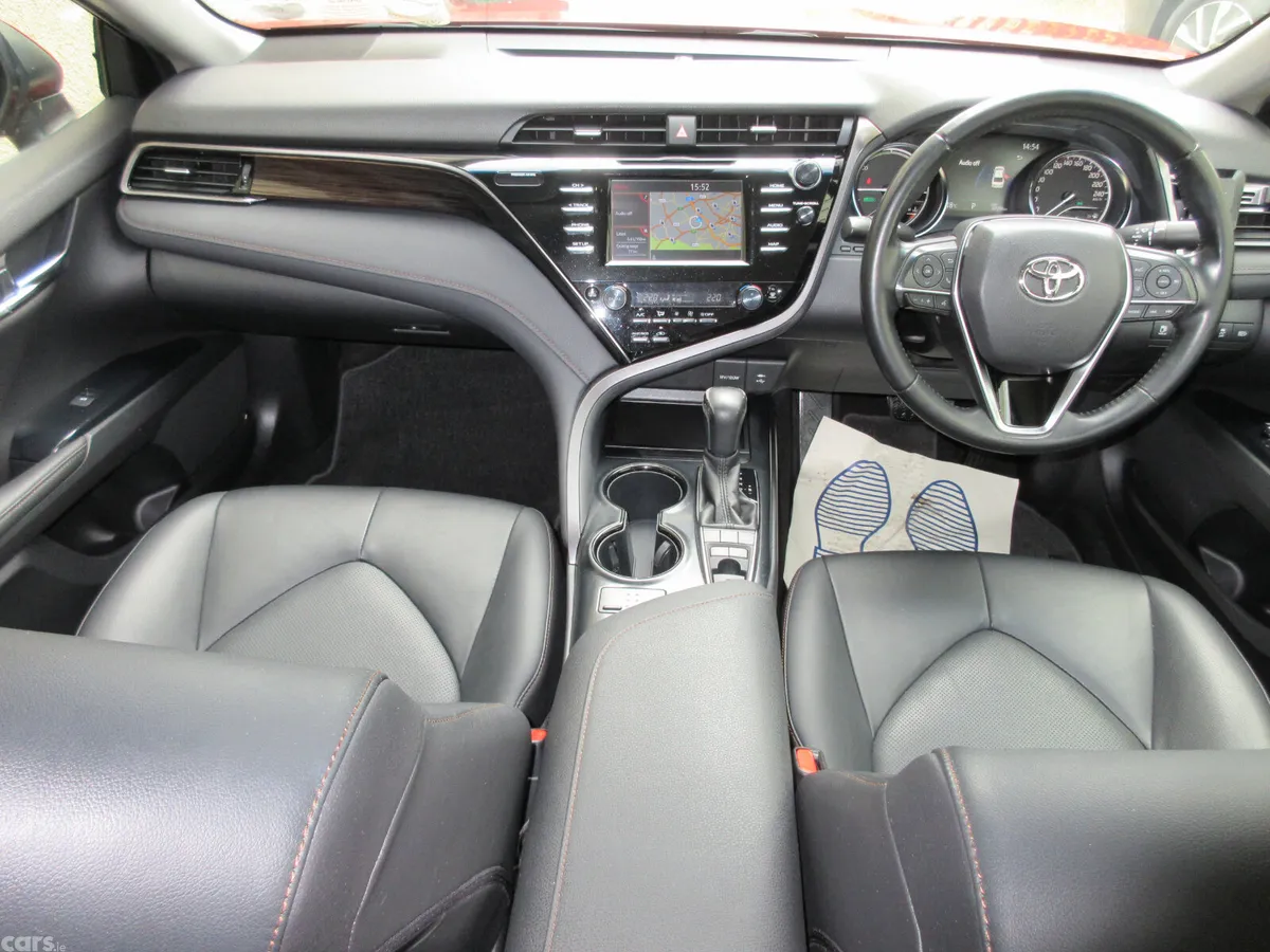 Toyota Camry Saloon, Petrol Hybrid, 2020, Red