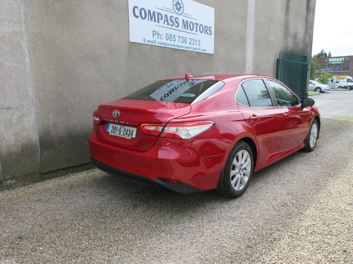 Toyota Camry Saloon, Petrol Hybrid, 2020, Red