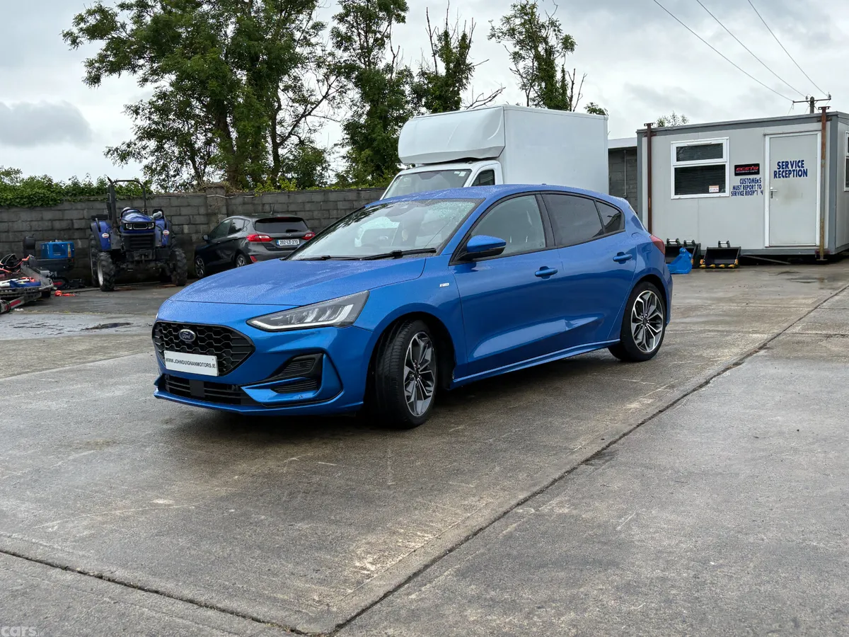 Ford Focus Hatchback, Petrol Plug-in Hybrid, 2024, Blue