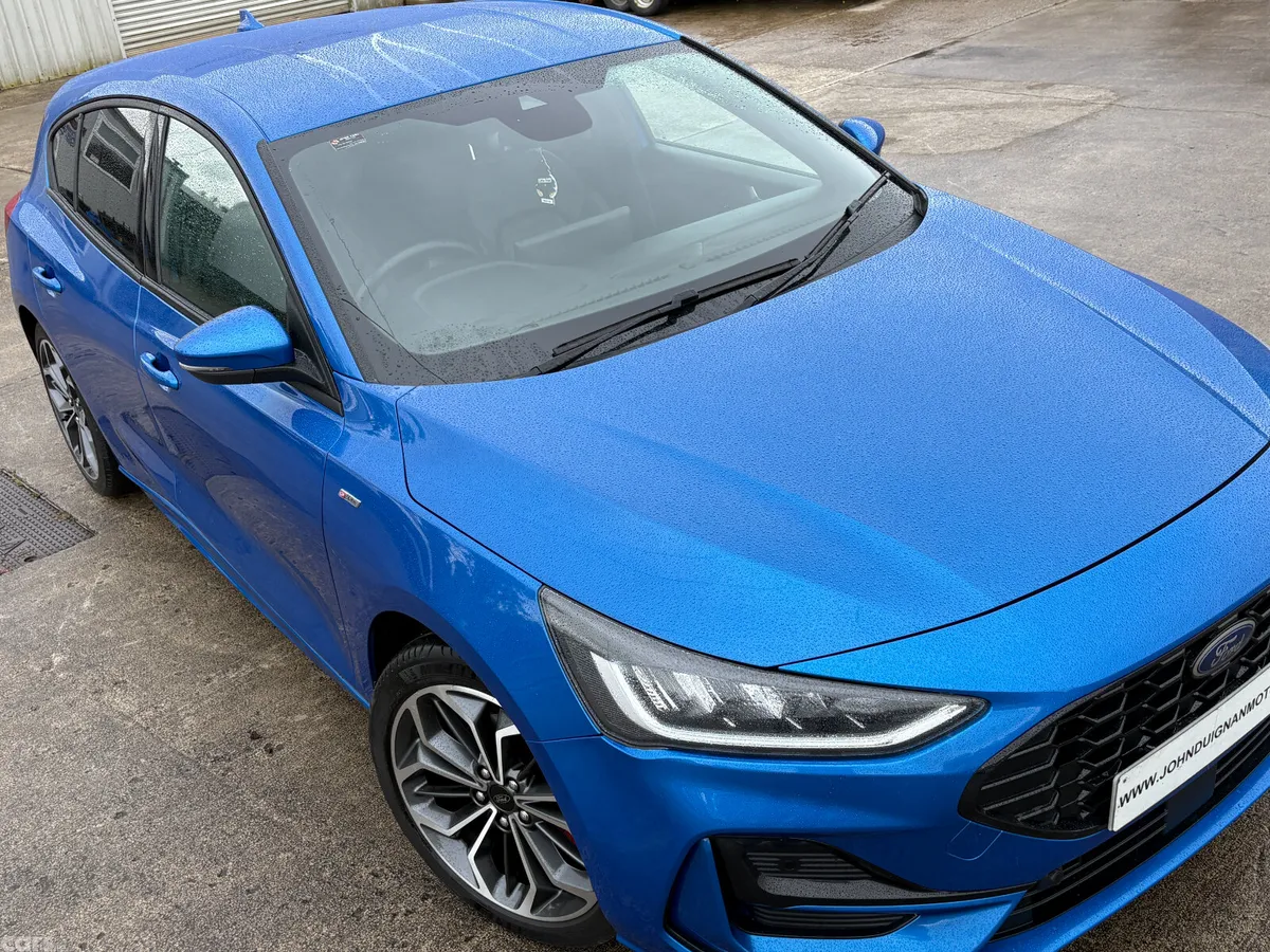 Ford Focus Hatchback, Petrol Plug-in Hybrid, 2024, Blue