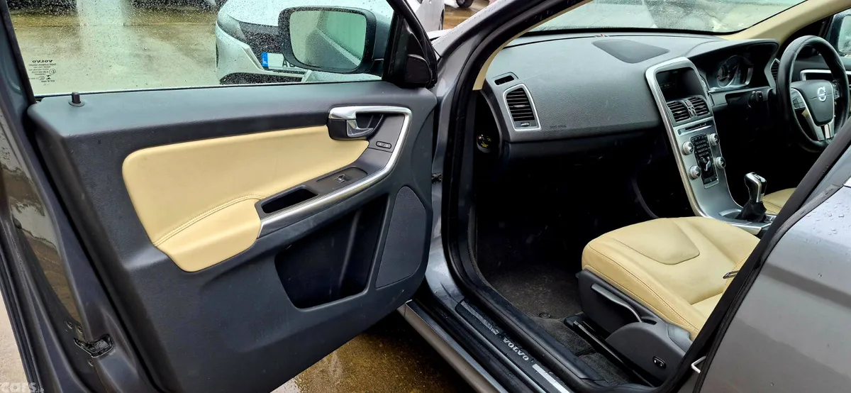 Volvo XC60 SUV, Diesel, 2016, Grey