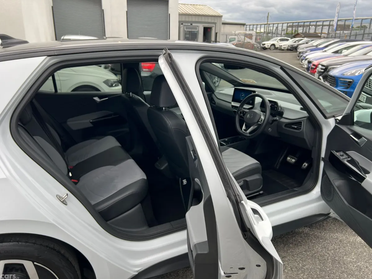 Volkswagen ID.3 Estate, Electric, 2023, White