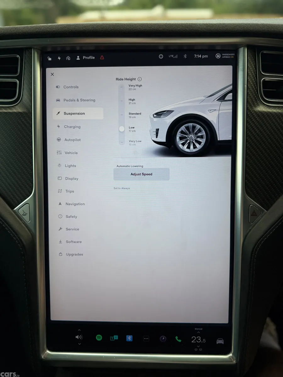Tesla Model X Hatchback, Electric, 2018, White