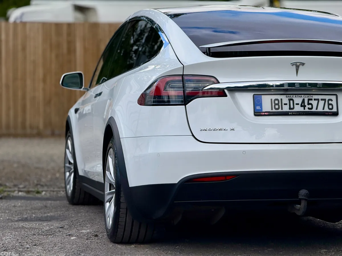 Tesla Model X Hatchback, Electric, 2018, White