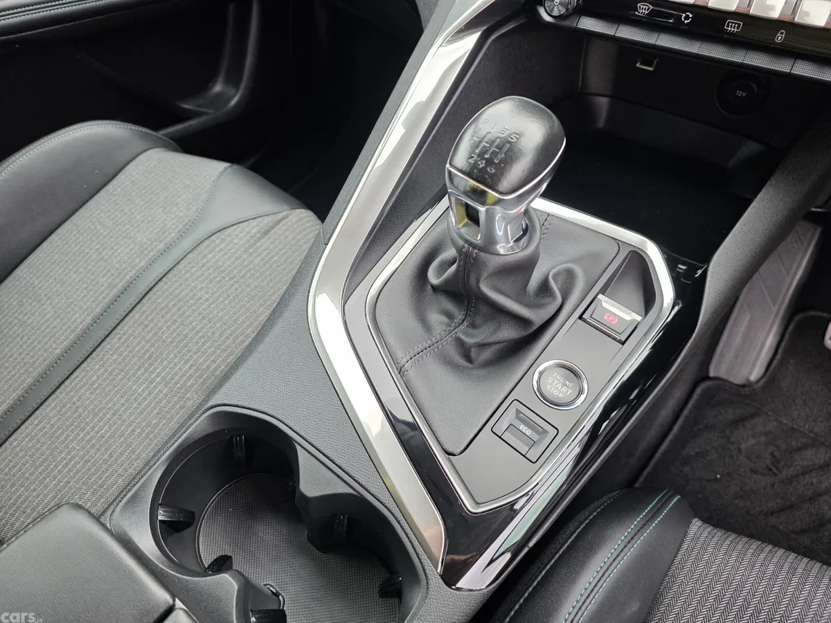 Peugeot 3008 SUV, Diesel, 2022, Black