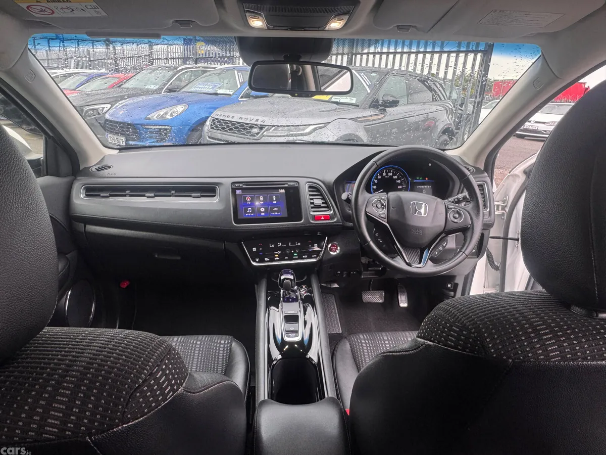 Honda Vezel SUV, Petrol Hybrid, 2015, White