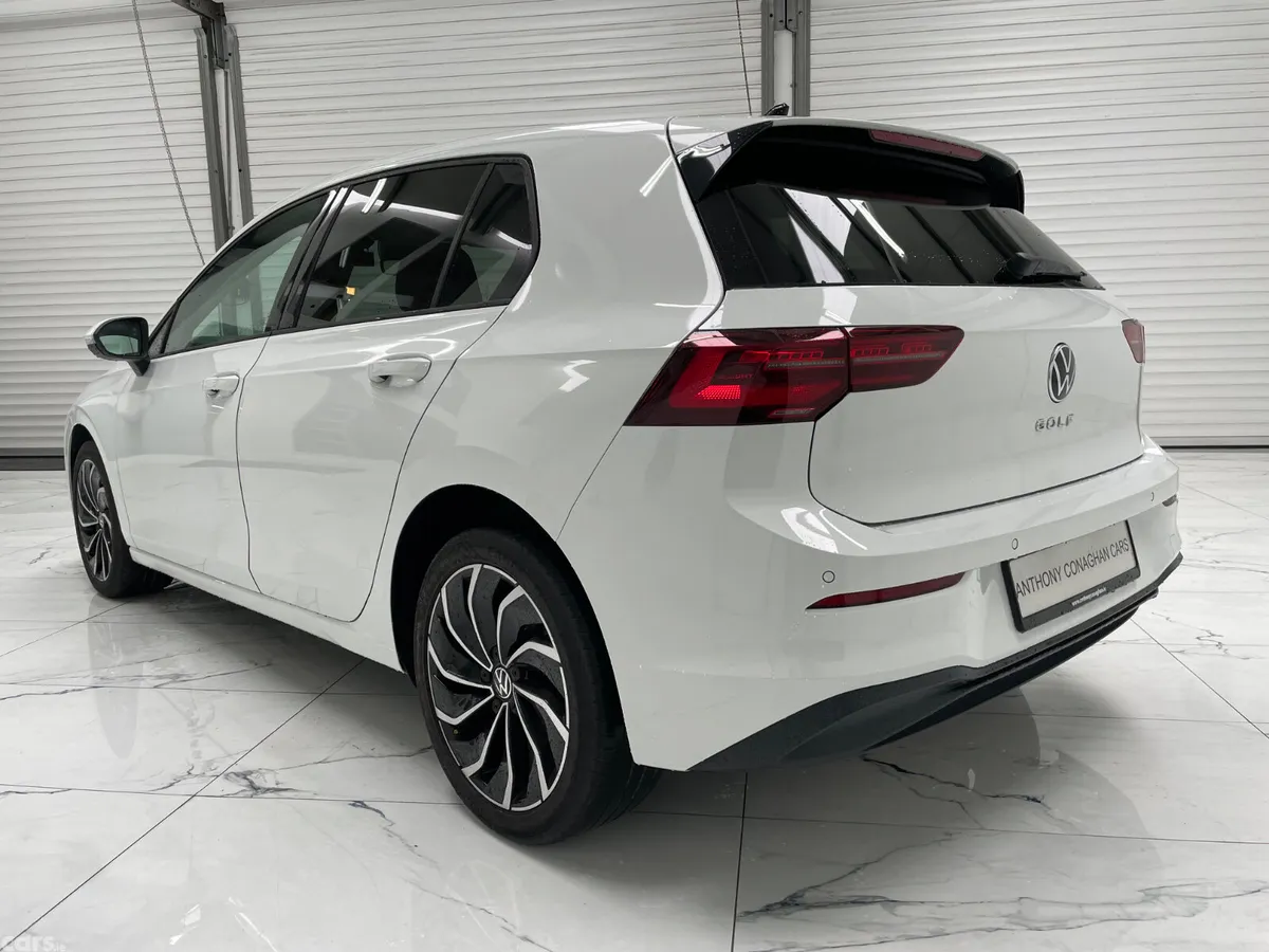 Volkswagen Golf Hatchback, Diesel, 2023, White