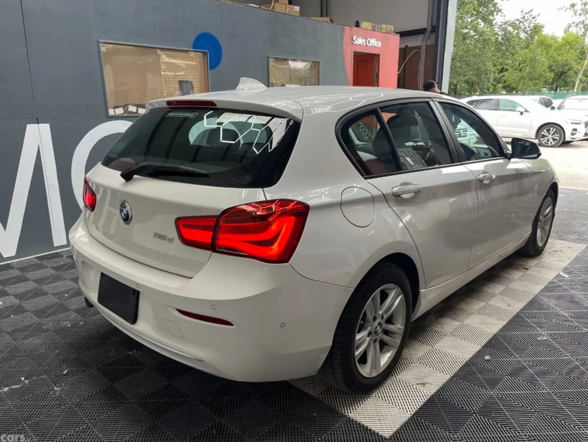 BMW 1-Series Hatchback, Diesel, 2017, White