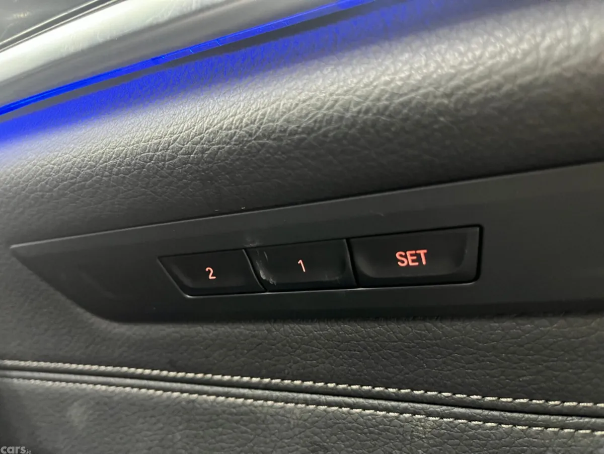 BMW 5-Series Saloon, Petrol Plug-in Hybrid, 2017, White