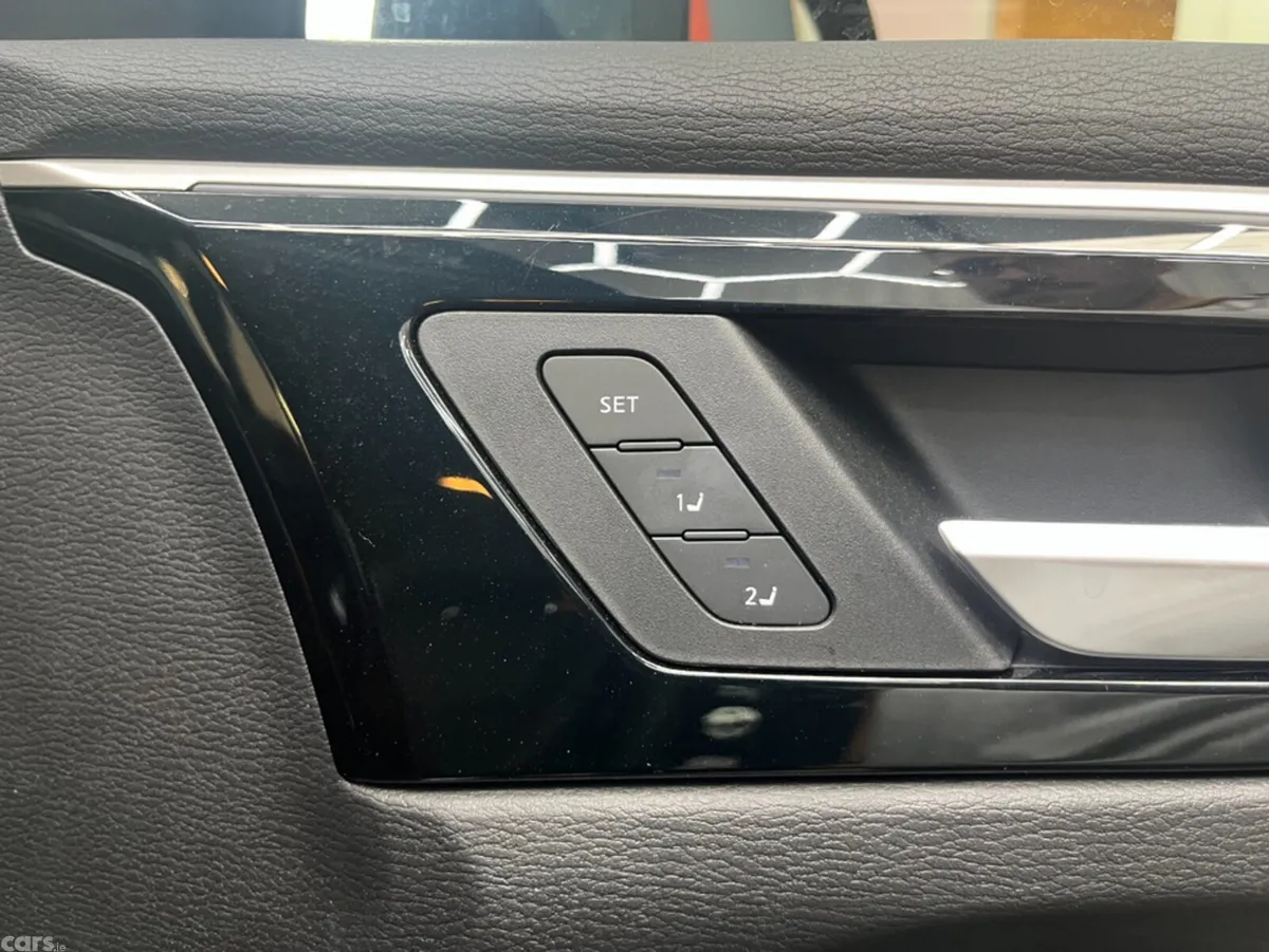 Mitsubishi Outlander SUV, Petrol Plug-in Hybrid, 2023, Black