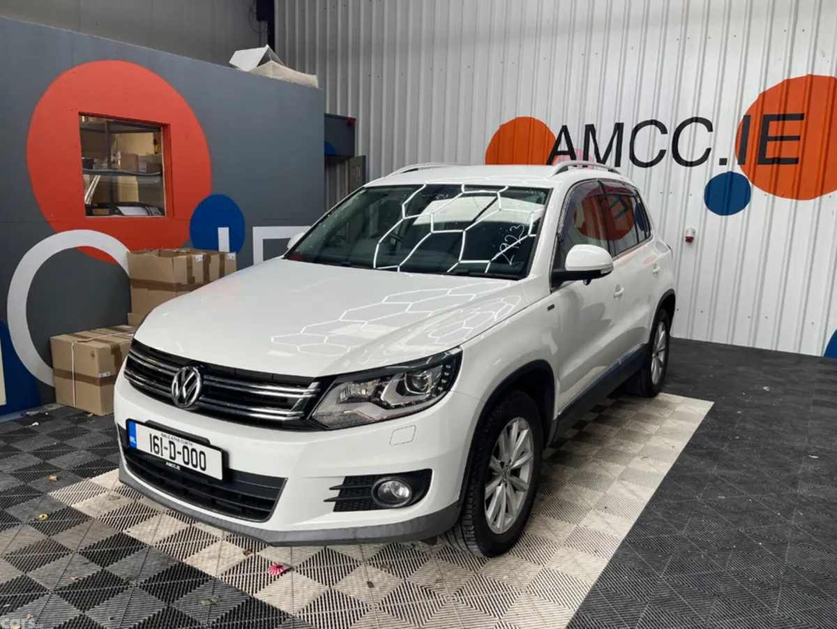 Volkswagen Tiguan SUV, Petrol, 2016, White