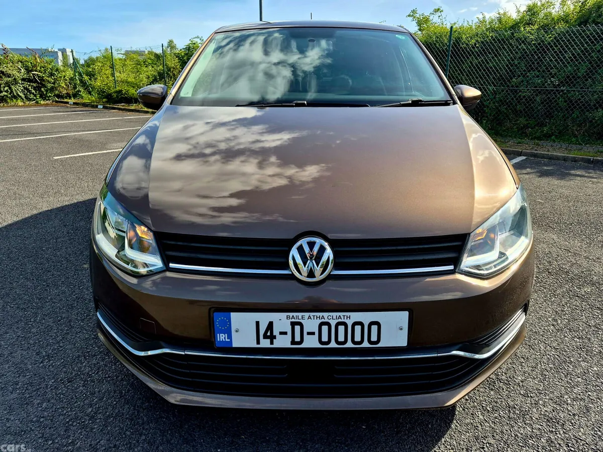 Volkswagen Polo Hatchback, Petrol, 2014, Brown