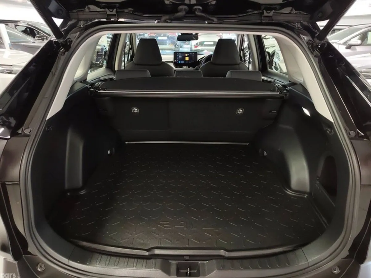Toyota RAV4 SUV, Petrol Hybrid, 2023, Black