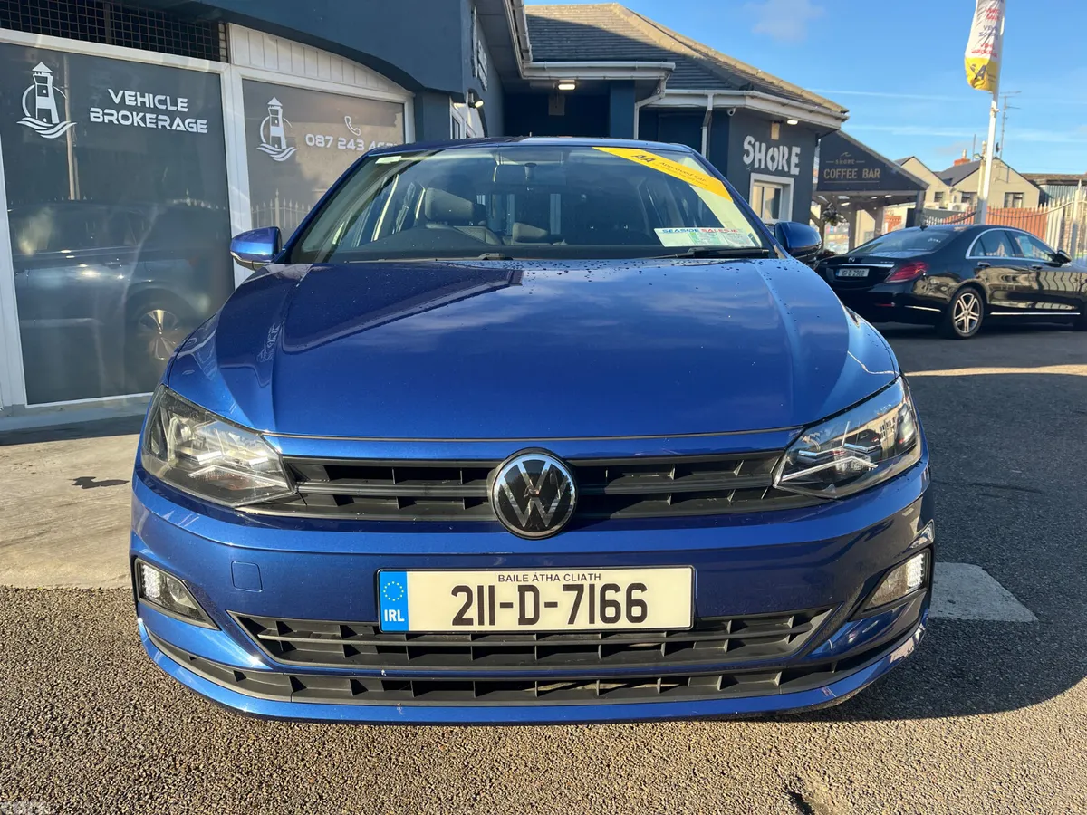 Volkswagen Polo Hatchback, Petrol, 2021, Blue
